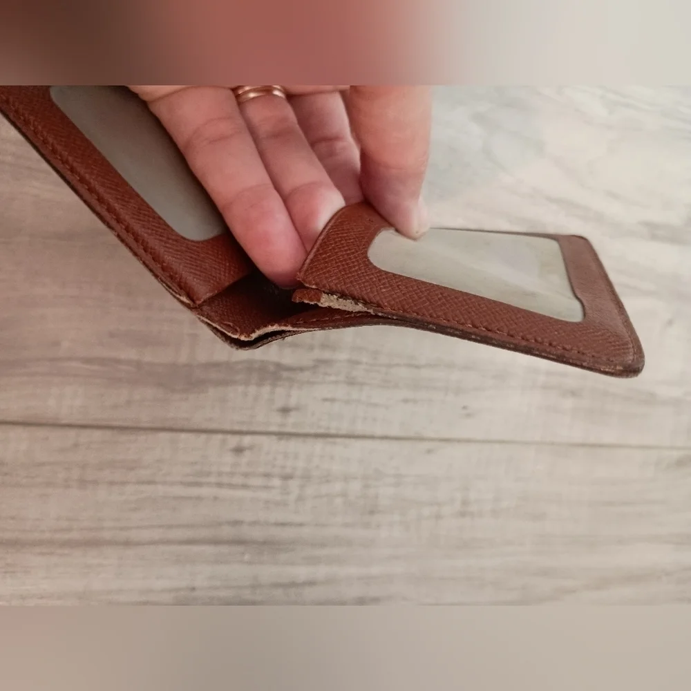 Louis Vuitton 2 Card Holder/ ID Holder